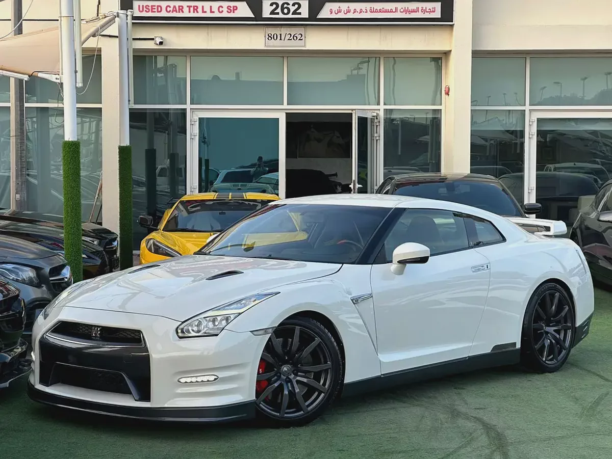 Nissan GT-R Premium 2016 GCC Specs