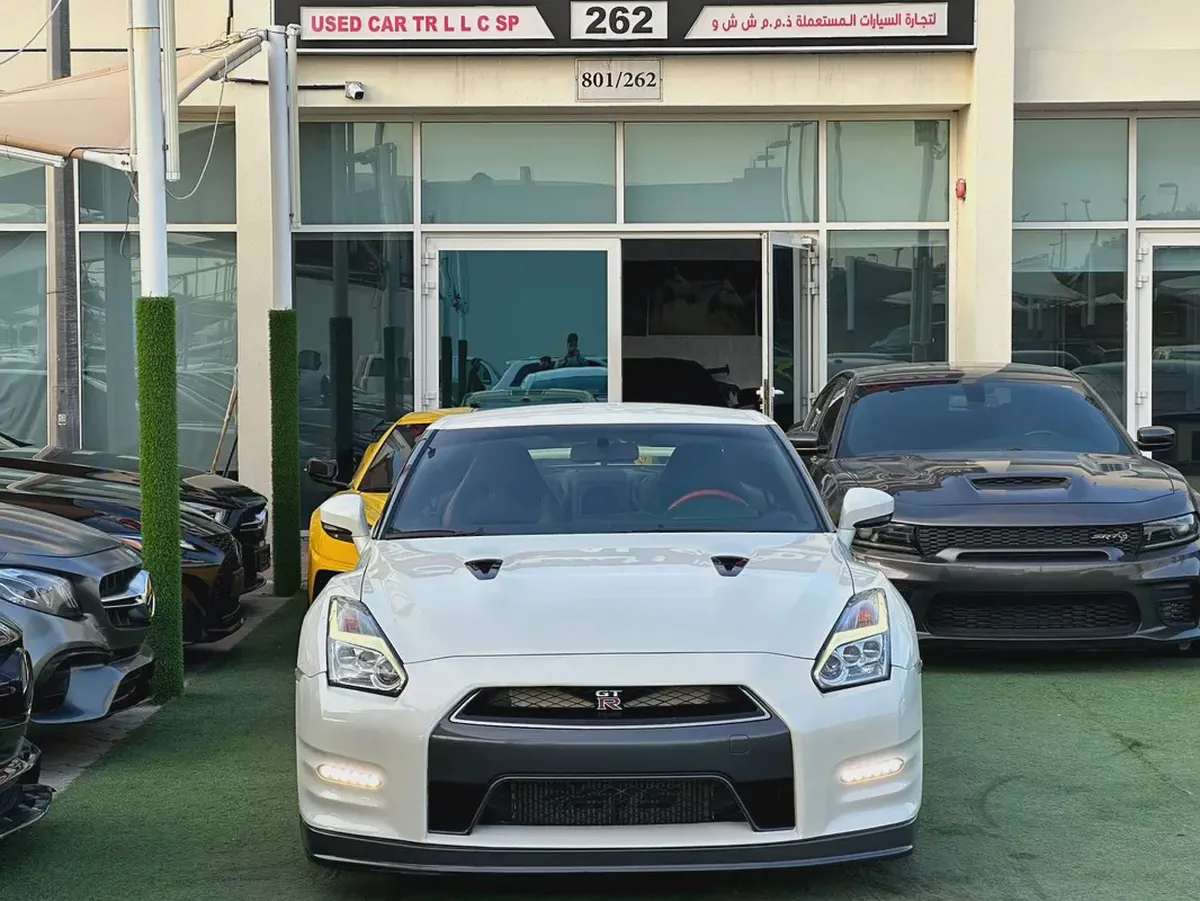 Nissan GT-R Premium 2016 GCC Specs-2-2