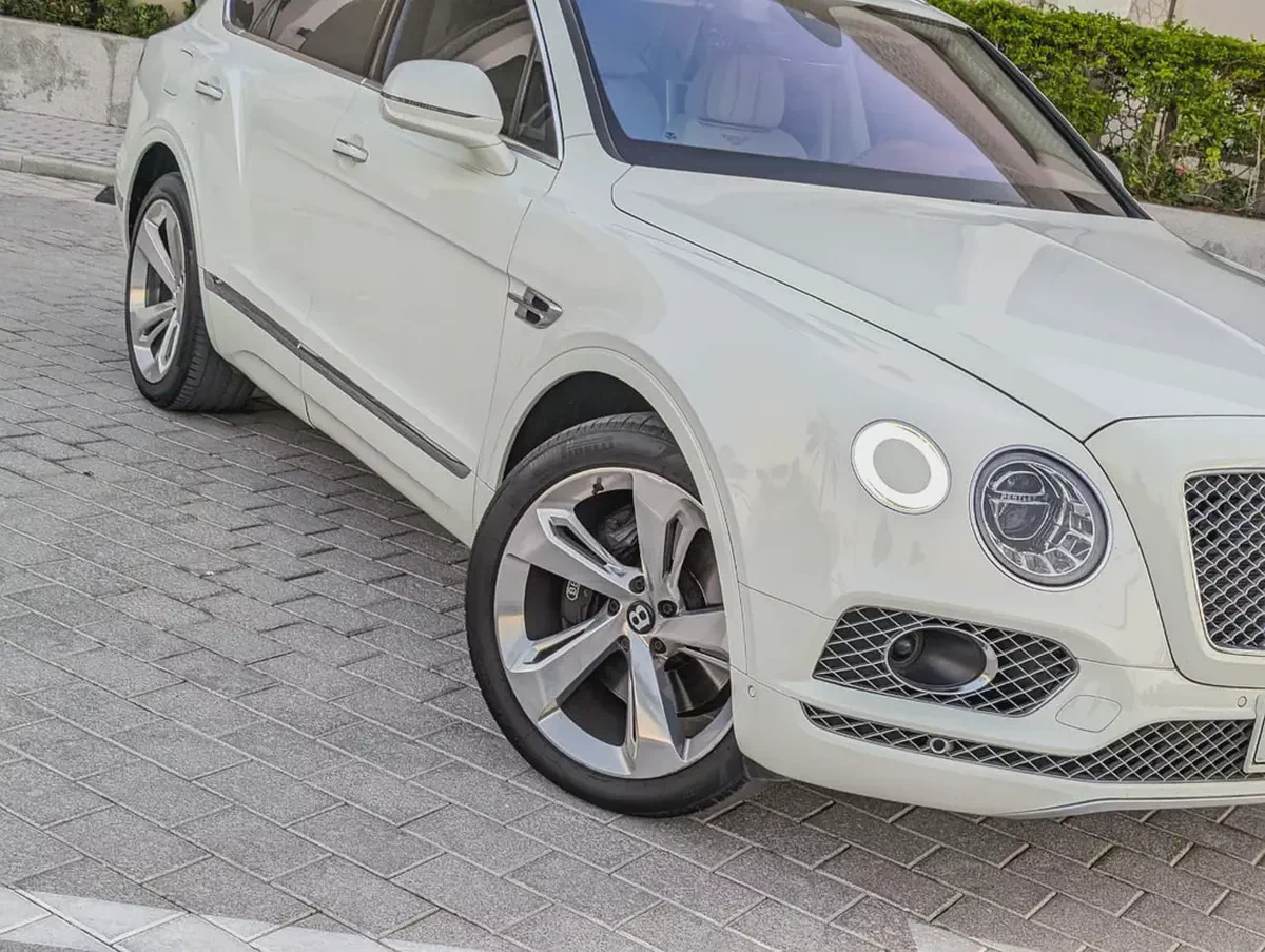 Bentley Bentayga W12 AWD 2018 GCC Specs-8-8