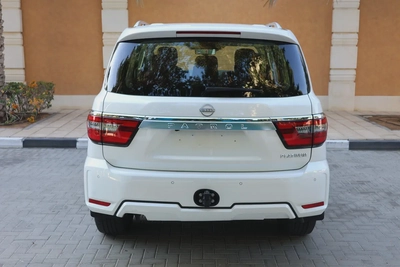 PATROL V6 SE PLATINUM - GCC SPECS - PPF - WARRANTY AND SERVICE - ACCIDENT FREE --7