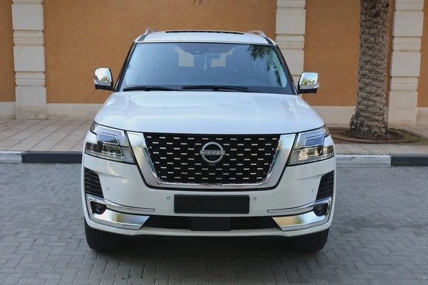 PATROL V6 SE PLATINUM - GCC SPECS - PPF - WARRANTY AND SERVICE - ACCIDENT FREE -