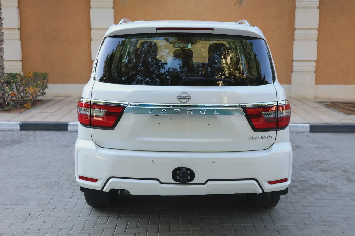 PATROL V6 SE PLATINUM - GCC SPECS - PPF - WARRANTY AND SERVICE - ACCIDENT FREE --7-7