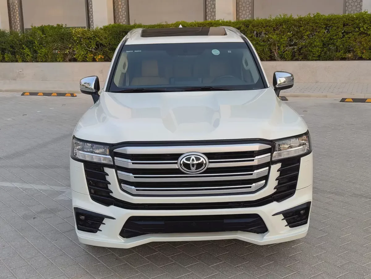 2022 Toyota Land Cruiser GXR Diesel Top full Option Twin turbo-2-2
