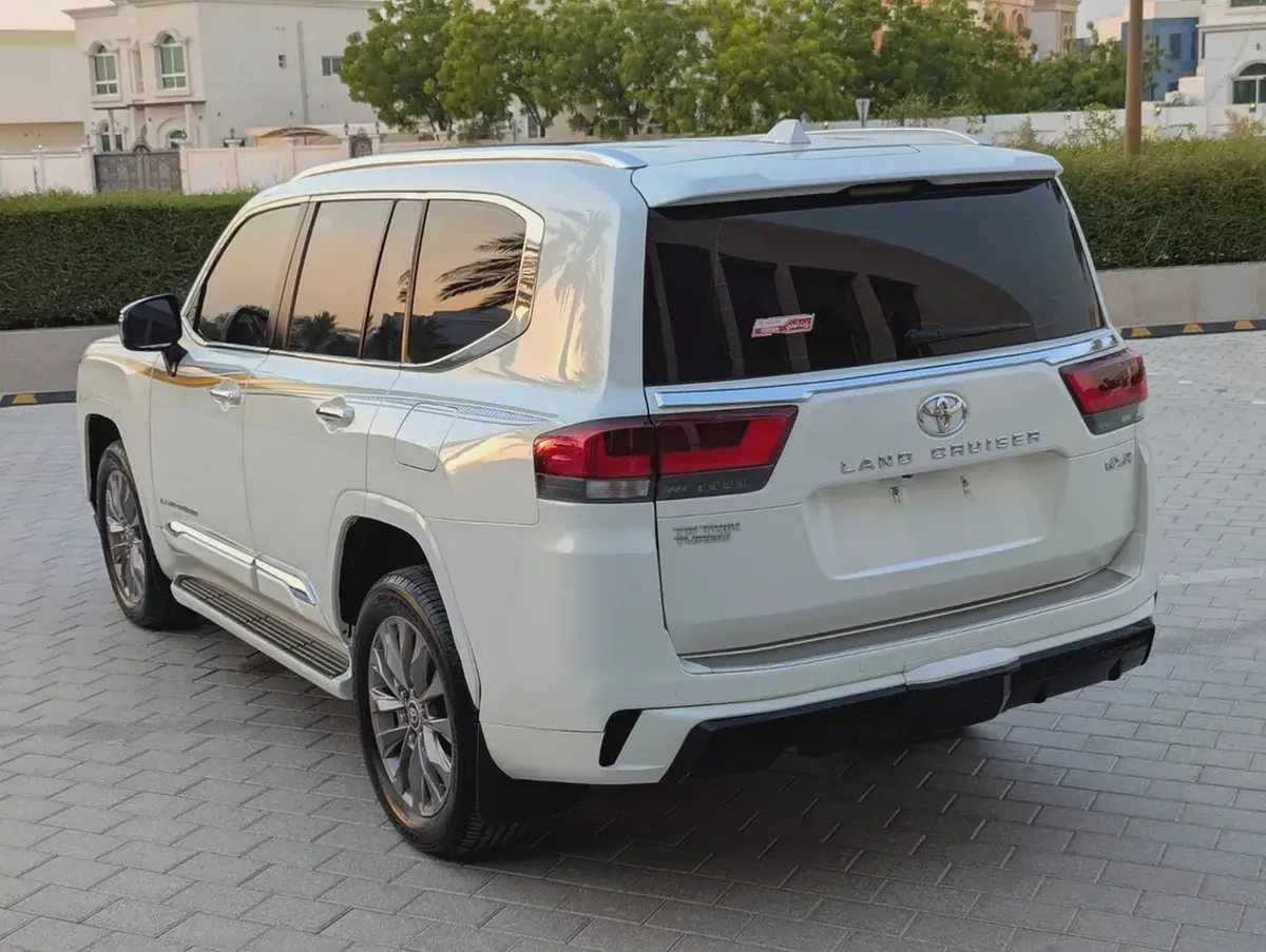 2022 Toyota Land Cruiser GXR Diesel Top full Option Twin turbo-4-4