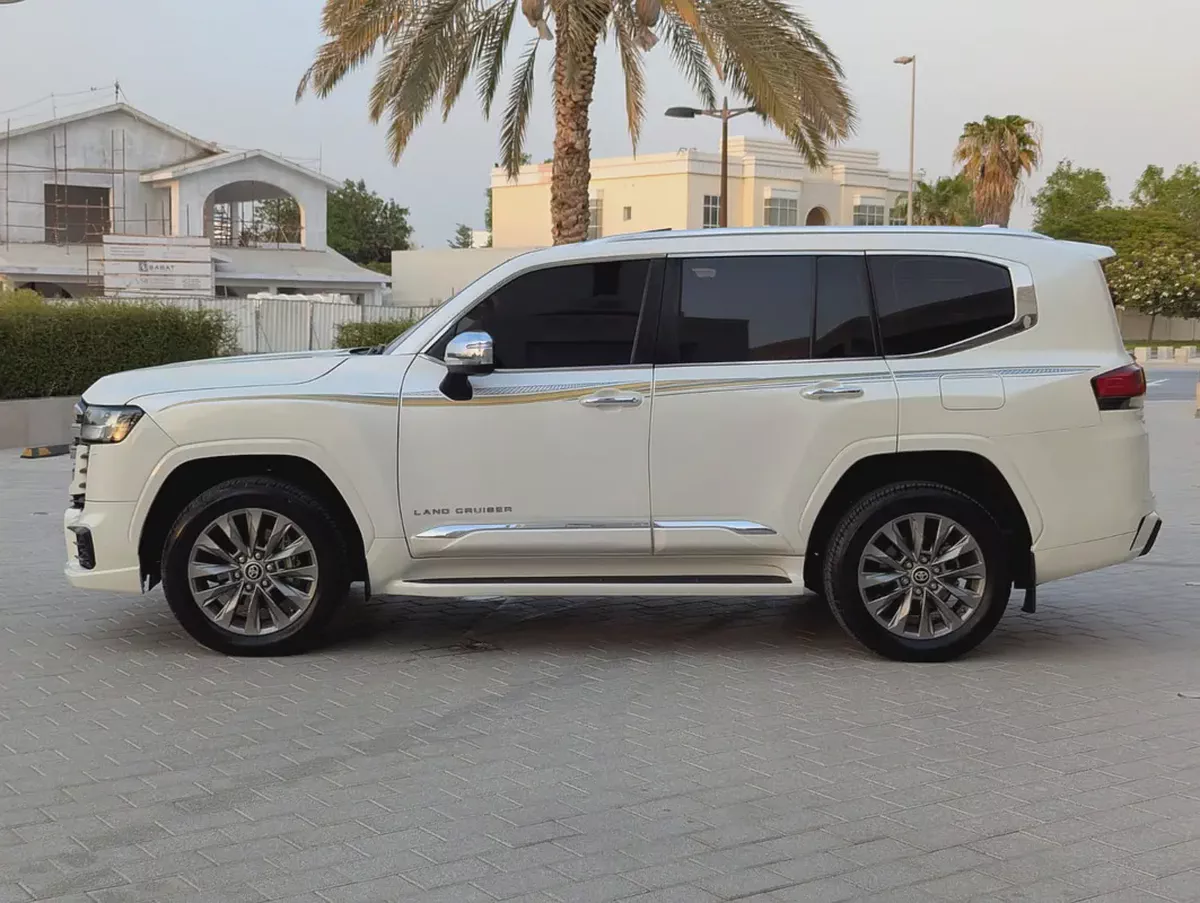 2022 Toyota Land Cruiser GXR Diesel Top full Option Twin turbo-7-7