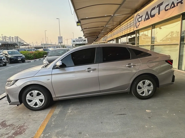 1050/- aed EMI 2026 Toyota Yaris SE+ GCC Specs Original paint 100%
