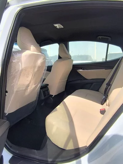 Toyota Camry LE 2025 E 2.5L-14