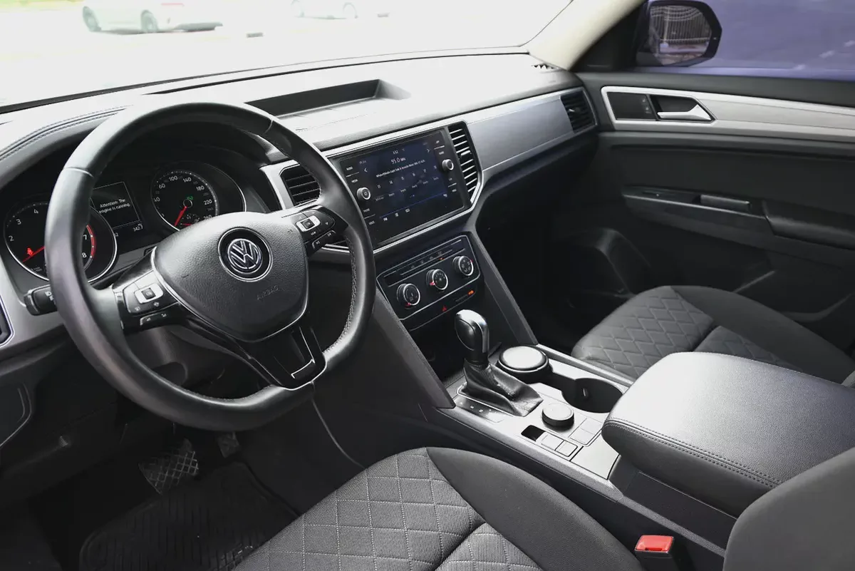 0% DP - GCC SPECS - VOLKSWAGEN TERAMONT 3.6L 4WD - FIRST OWNER - TOP SPECS-9-9