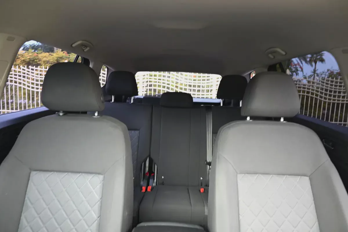 0% DP - GCC SPECS - VOLKSWAGEN TERAMONT 3.6L 4WD - FIRST OWNER - TOP SPECS-15-15