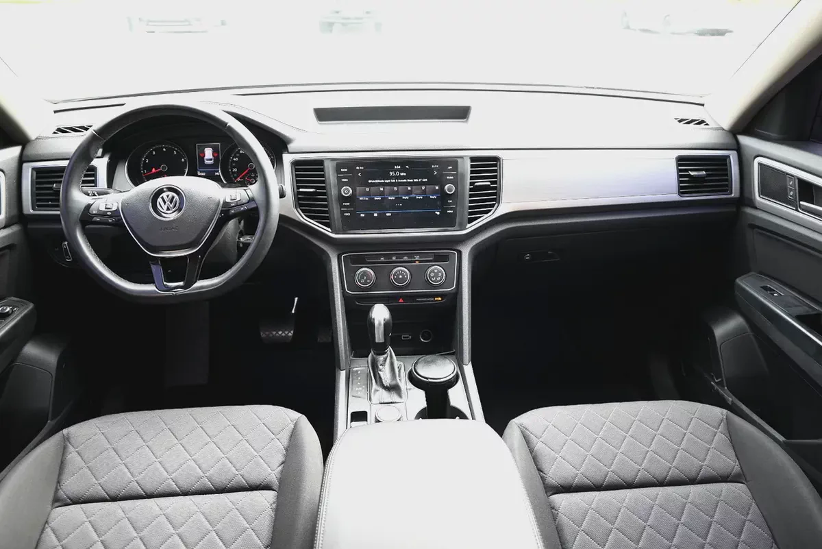 0% DP - GCC SPECS - VOLKSWAGEN TERAMONT 3.6L 4WD - FIRST OWNER - TOP SPECS-7-7