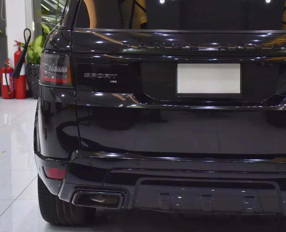 AED 2,161 EMi at 0% DP | Land Rover Range Rover Sport HSE ( 2021 Model ) in Black Color American Spe-7-7