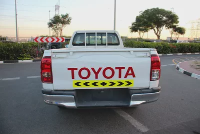 2023 Toyota Hilux Single Cab GL GCC Specs-3
