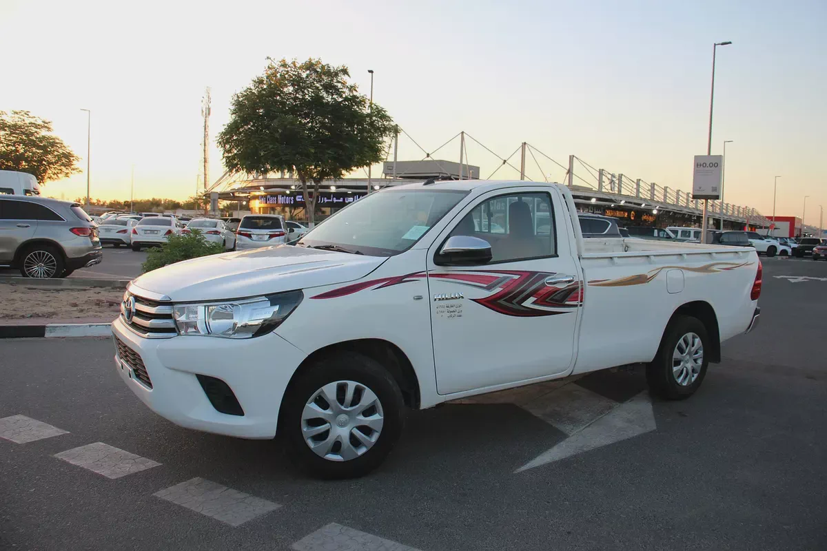 2023 Toyota Hilux Single Cab GL GCC Specs-1-1