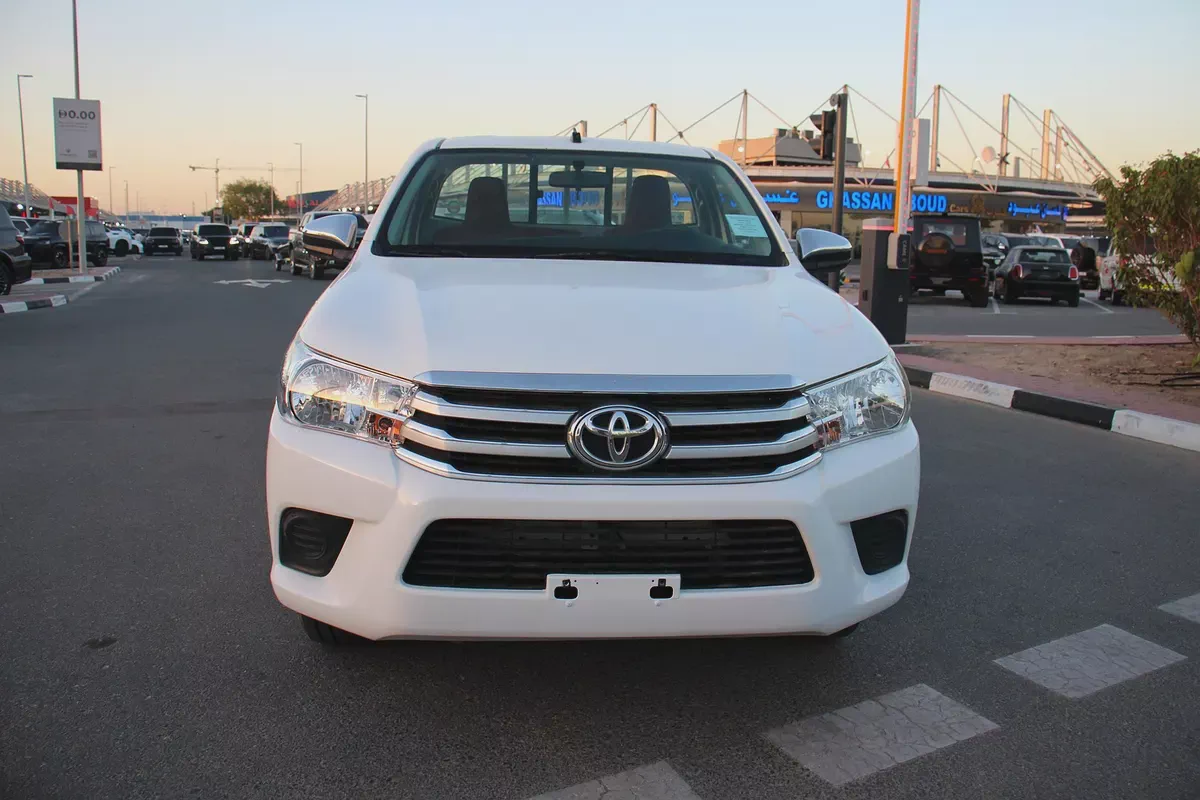 2023 Toyota Hilux Single Cab GL GCC Specs-7-7
