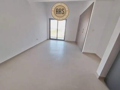 Luxurious Huge Studio Flat With Chiller Free-3