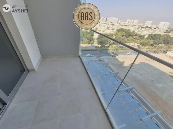 Luxurious Huge Studio Flat With Chiller Free