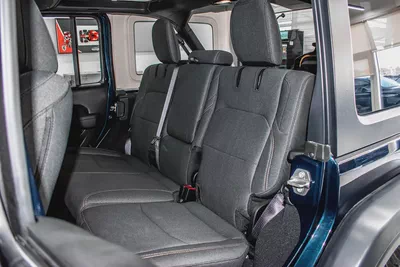 2025 Jeep Wrangler Willys 4xe hybrid-10