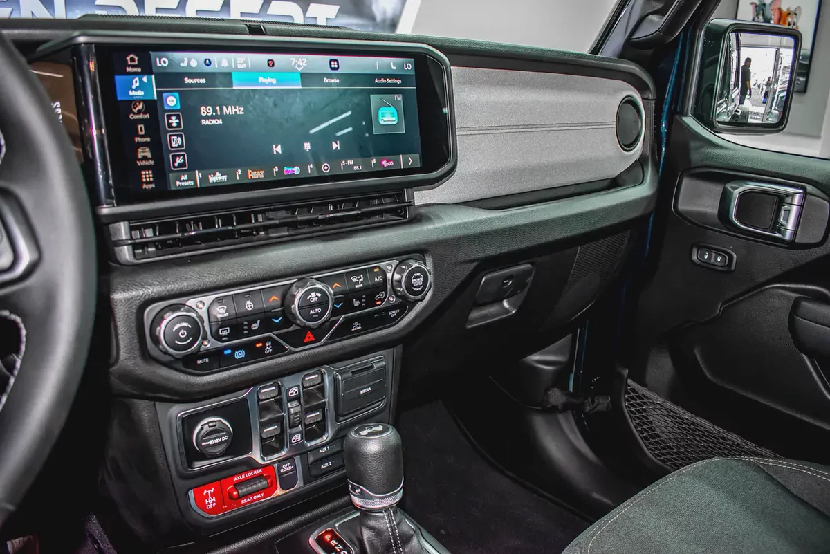 2025 Jeep Wrangler Willys 4xe hybrid-7-7