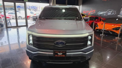 FORD F-150 LIGHTNING LARIAT ,EV, NO ACCIDENT, NO PAINT-2