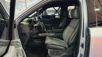 FORD F-150 LIGHTNING LARIAT ,EV, NO ACCIDENT, NO PAINT-5