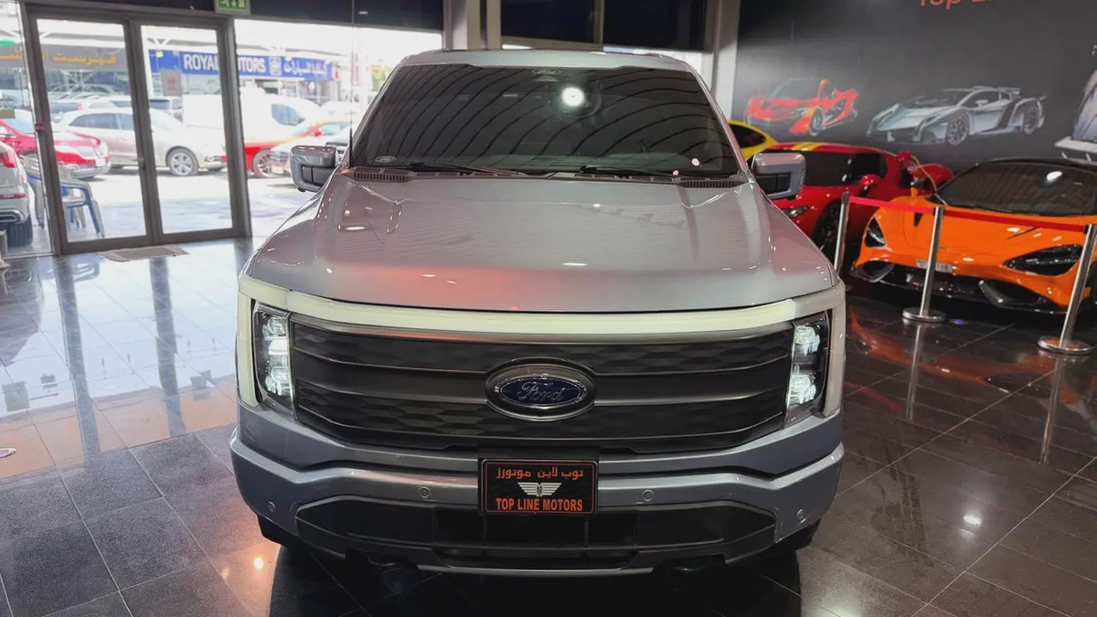 FORD F-150 LIGHTNING LARIAT ,EV, NO ACCIDENT, NO PAINT-2-2