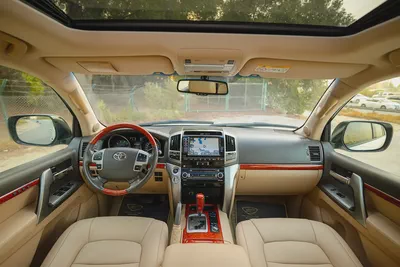 Land Cruiser VXR | 5.7L | GCC Specs | REF #T26651-7