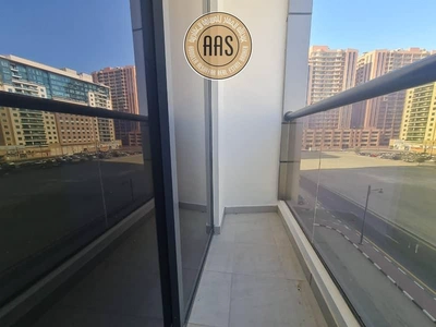 Lavish brand new luxurious huge 2bhk with maid's room all amenities-6