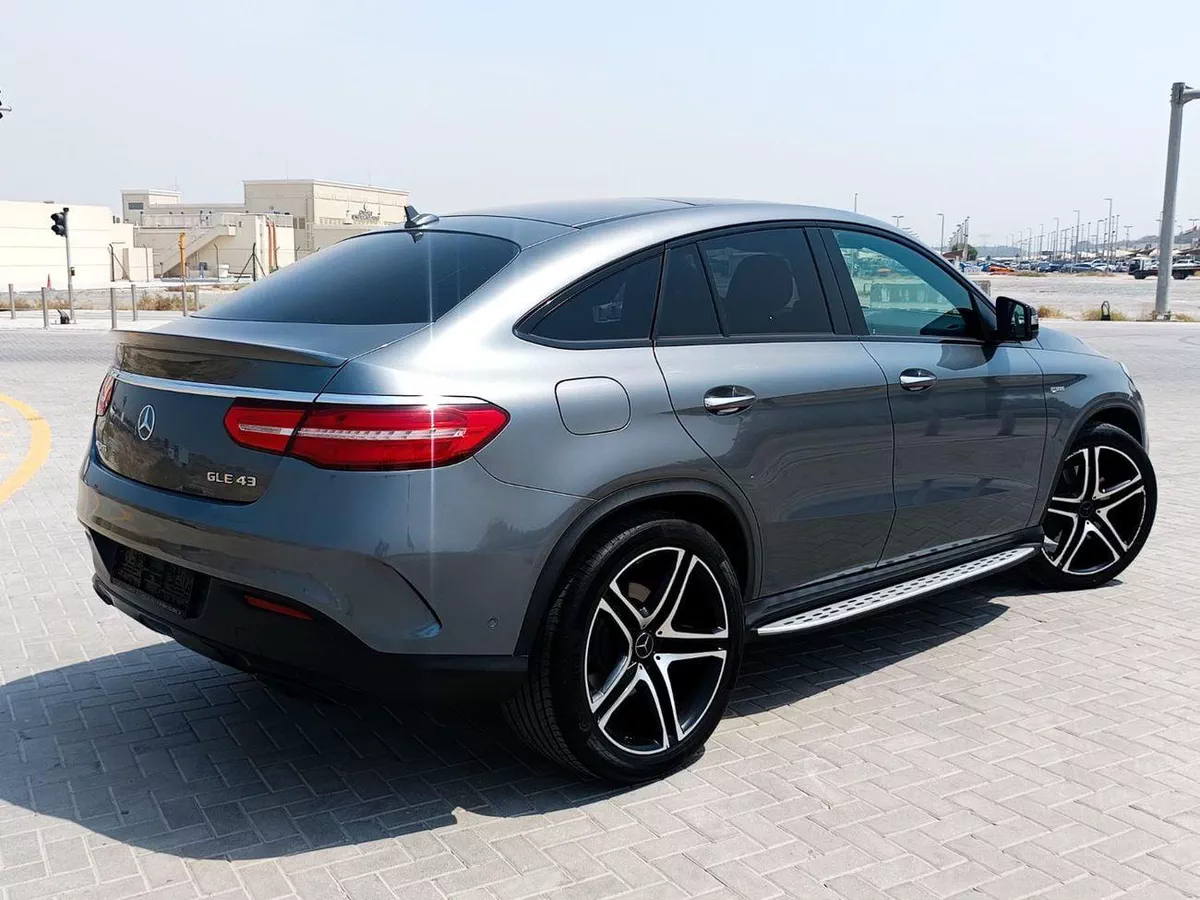 Mercedes Benz GLE43 AMG STANDARD-2-0