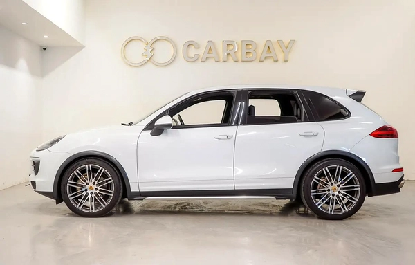 AED 3343 PM | PORSCHE CAYENNE S 2015 | HIGH SPECS | PRISITINE CONDITION | 1 YEAR WARRANTY | GCC