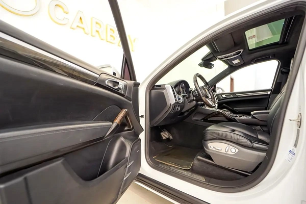 AED 3343 PM | PORSCHE CAYENNE S 2015 | HIGH SPECS | PRISITINE CONDITION | 1 YEAR WARRANTY | GCC