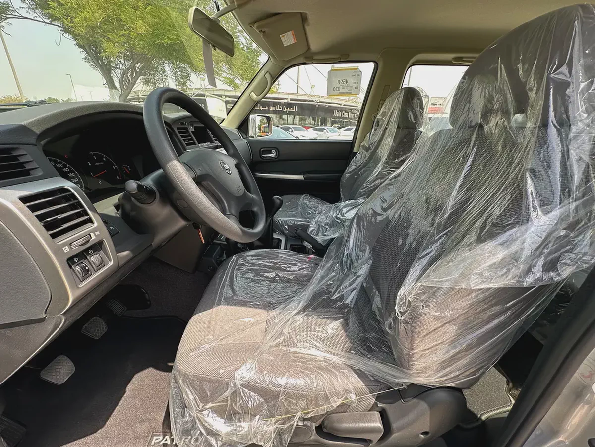 Nissan Patrol Safari GL manual transmission 2024 GCC-5-5