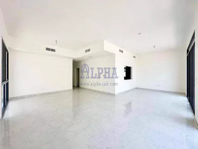 Spacious New 4 Bed + maids room | Close to the Beach-3