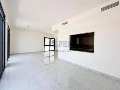 Spacious New 4 Bed + maids room | Close to the Beach-6
