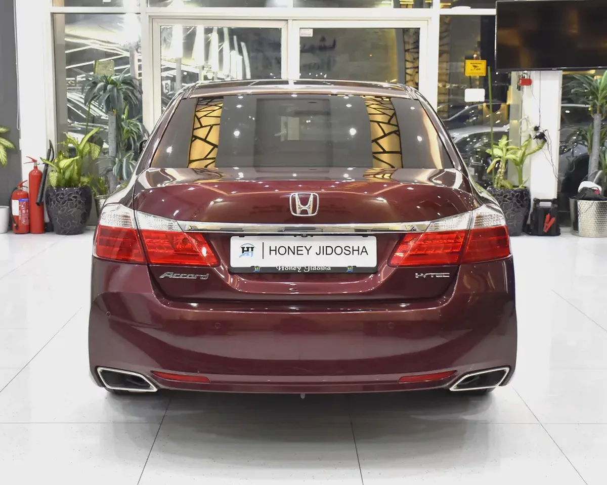EXCELLENT DEAL for our Honda Accord i-Vtec ( 2016 Model ) in Burgundy Color GCC Specs-4-4