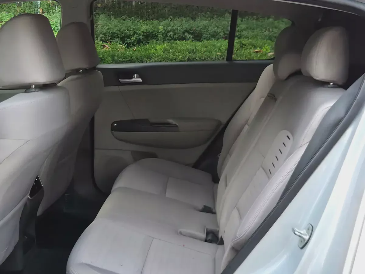 Well Maintained 2018 Kia Sportage EX - Canadian Specs-9-9