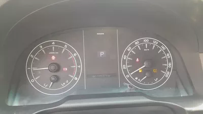 Toyota Innova Crysta GCC | 7 Seater | 2020 Model | Family Car Toyota Innova Crysta GCC – 7 Seater Mo-10