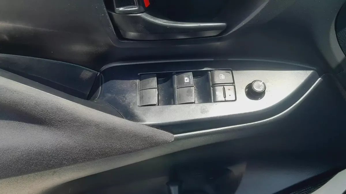 Toyota Innova Crysta GCC | 7 Seater | 2020 Model | Family Car Toyota Innova Crysta GCC – 7 Seater Mo-13-13