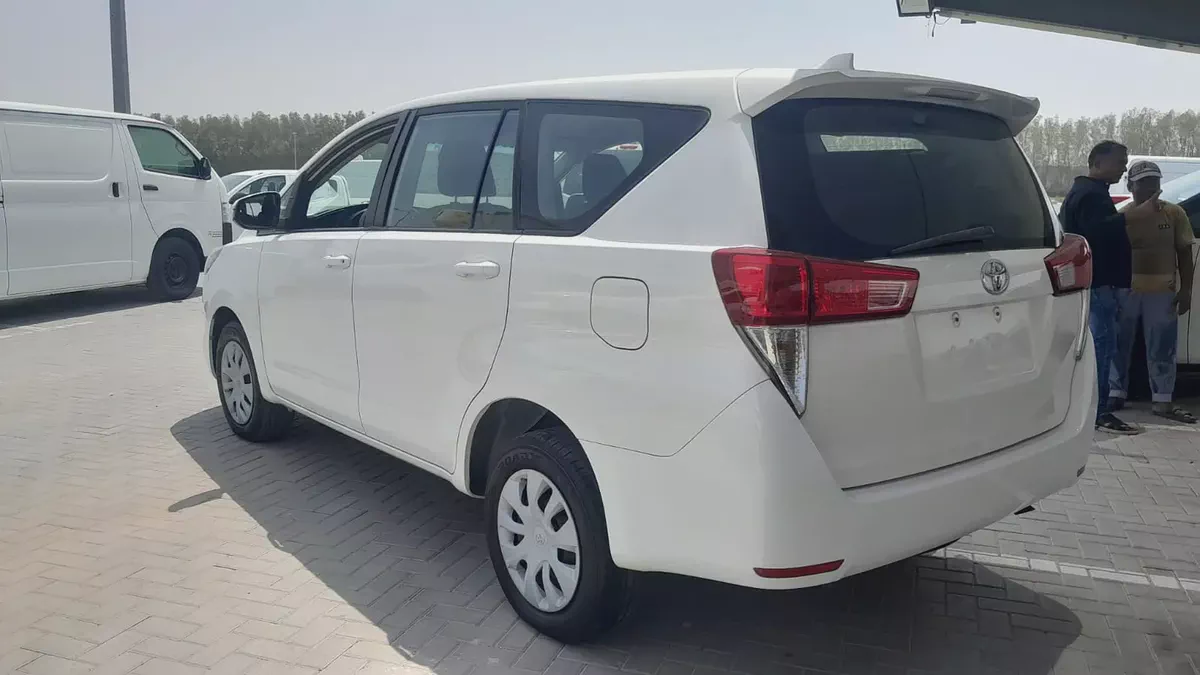 Toyota Innova Crysta GCC | 7 Seater | 2020 Model | Family Car Toyota Innova Crysta GCC – 7 Seater Mo-1-1