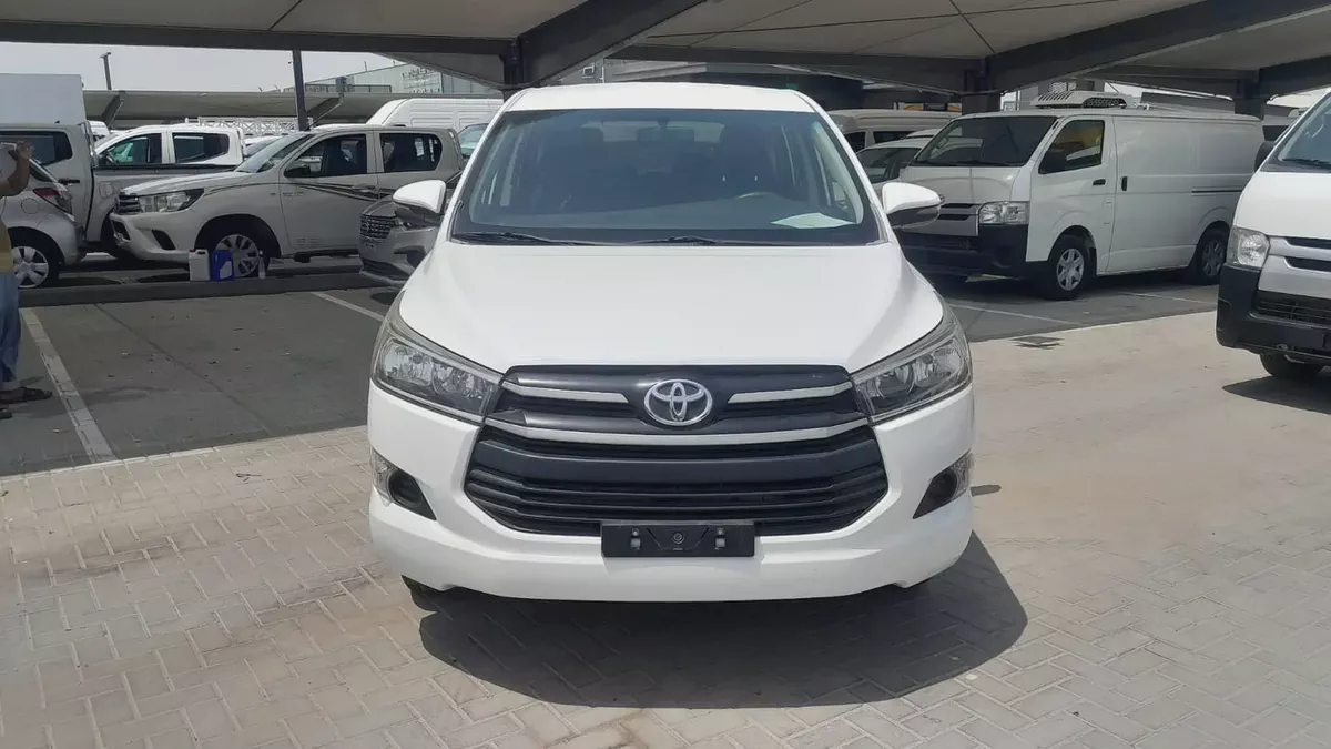 Toyota Innova Crysta GCC | 7 Seater | 2020 Model | Family Car Toyota Innova Crysta GCC – 7 Seater Mo-3-3