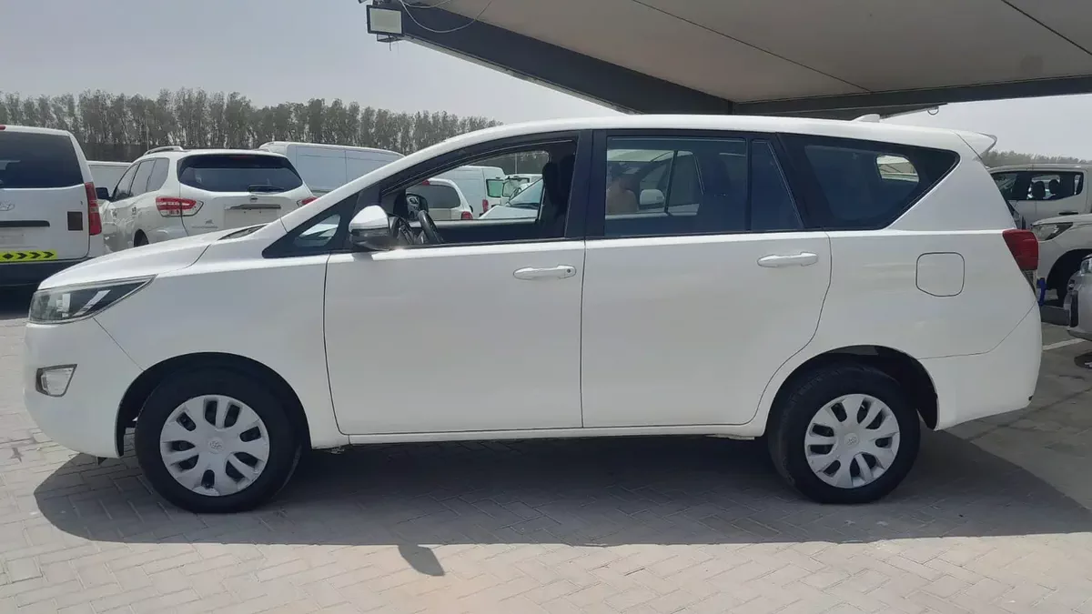 Toyota Innova Crysta GCC | 7 Seater | 2020 Model | Family Car Toyota Innova Crysta GCC – 7 Seater Mo-4-4