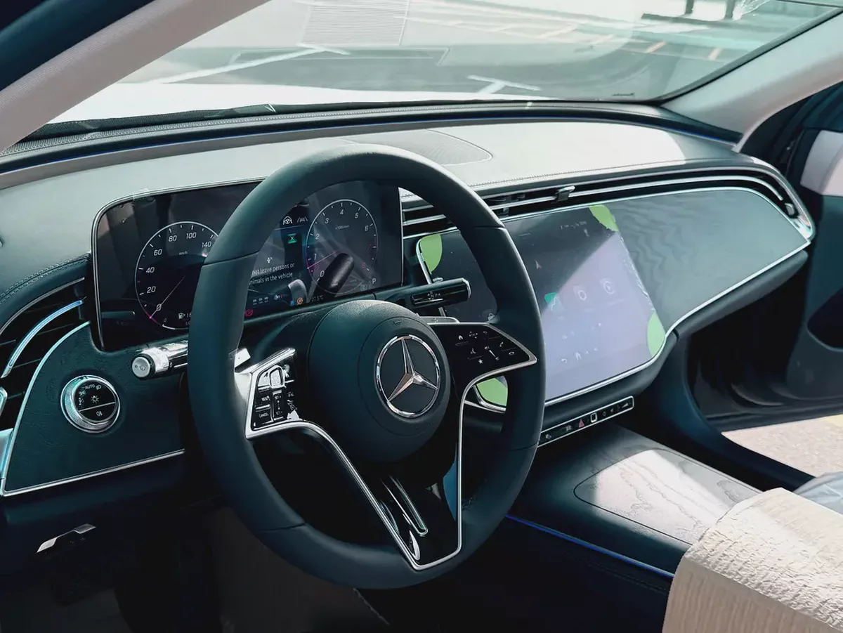 Brand New | 2026 Mercedes-Benz E-Class E 200 | Korean Specs | Brand New Luxury-13-13