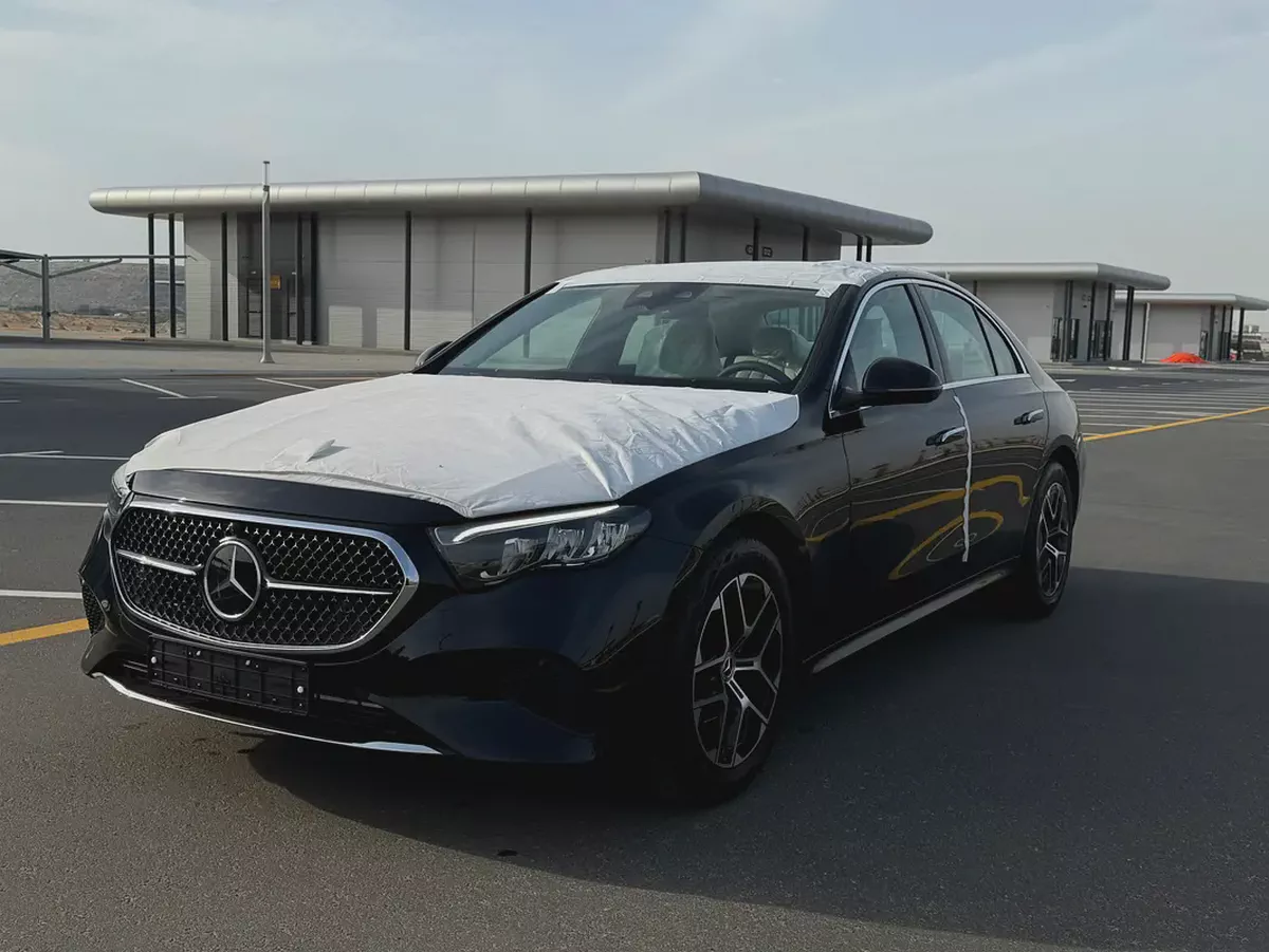 Brand New | 2026 Mercedes-Benz E-Class E 200 | Korean Specs | Brand New Luxury-2-2