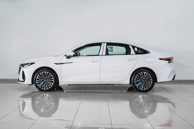 2YR WARRANTY | AED 1,300 PM | GCC | 1.5L PLUG-IN HYBRID | 1,200KMS RANGE-6