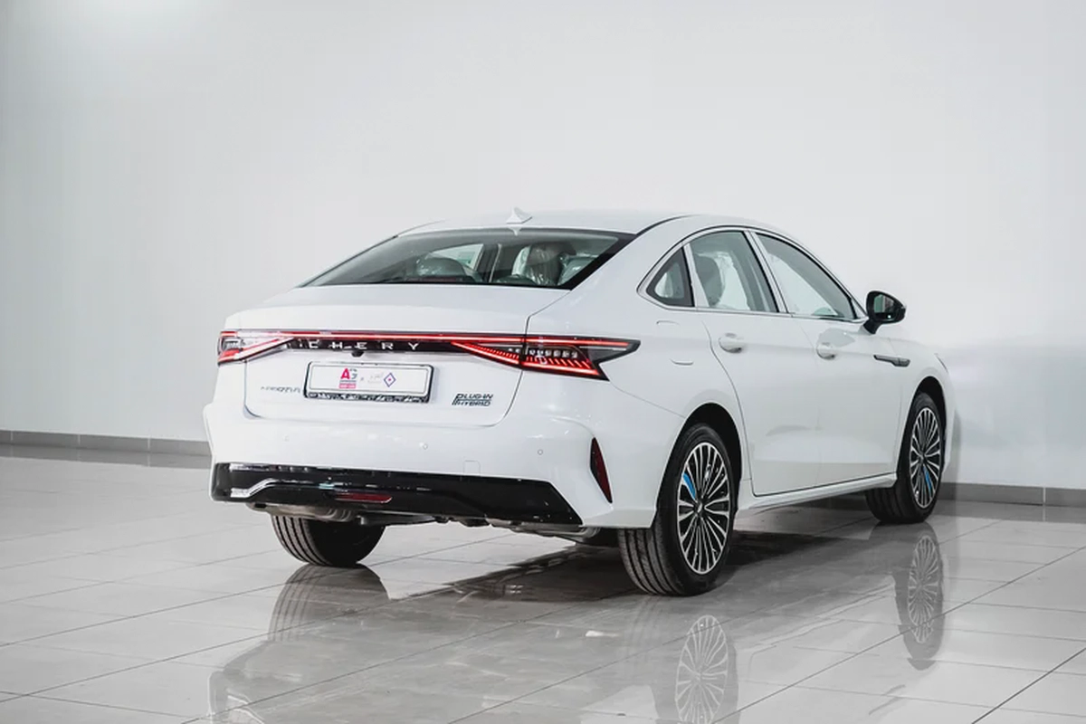 2YR WARRANTY | AED 1,300 PM | GCC | 1.5L PLUG-IN HYBRID | 1,200KMS RANGE