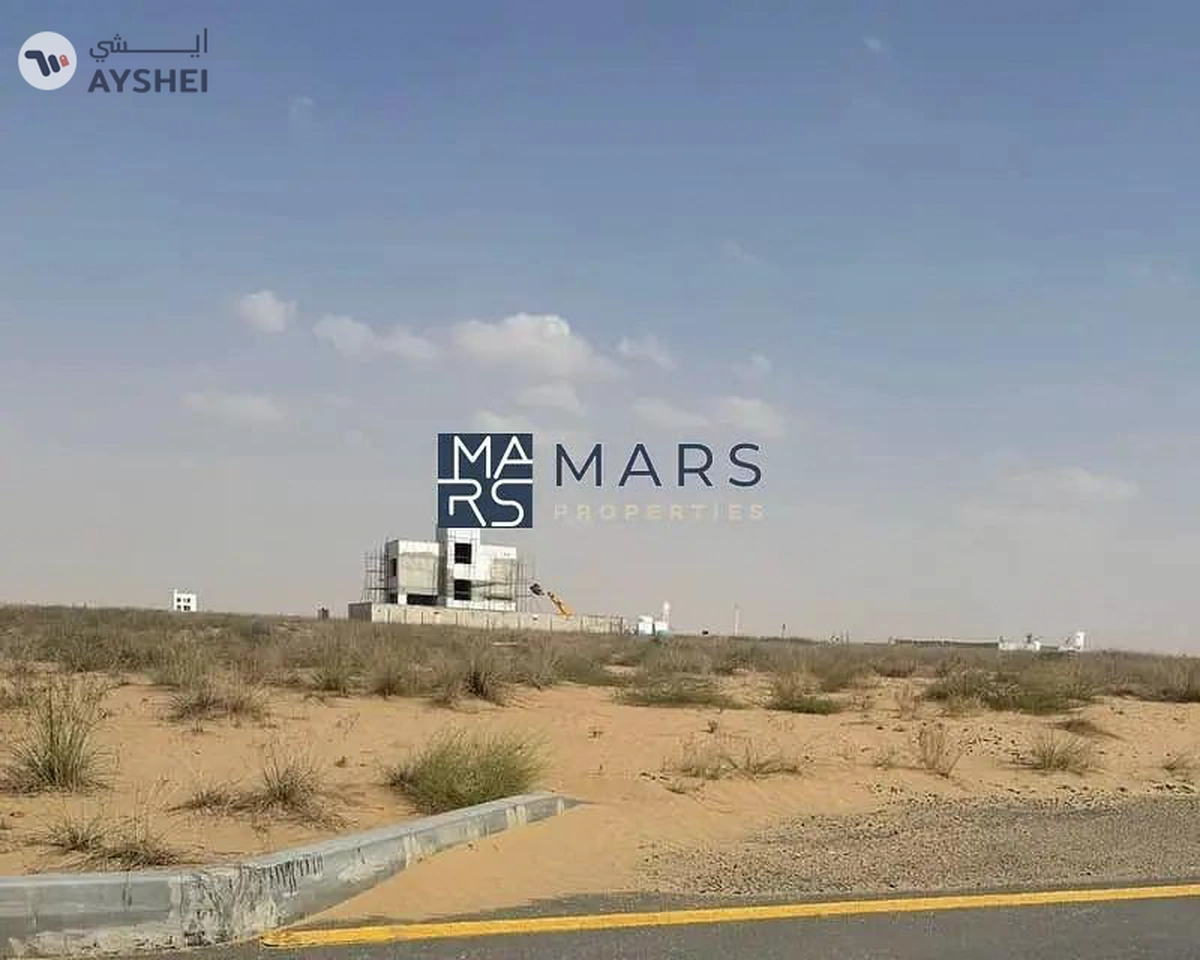 Invest today in Juwaiza – 3,140 sq. ft. on a main road.-2-2