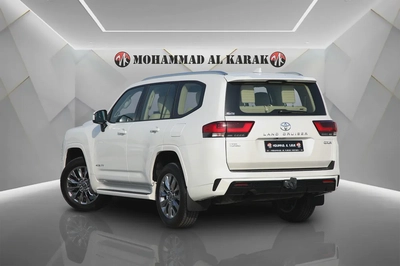 2025 TOYOTA LAND CRUISER GXR TWIN TURBO - GCC - UNDER DEALER WARRANTY - ORIGINAL PAINT-FULLY LOADED-4