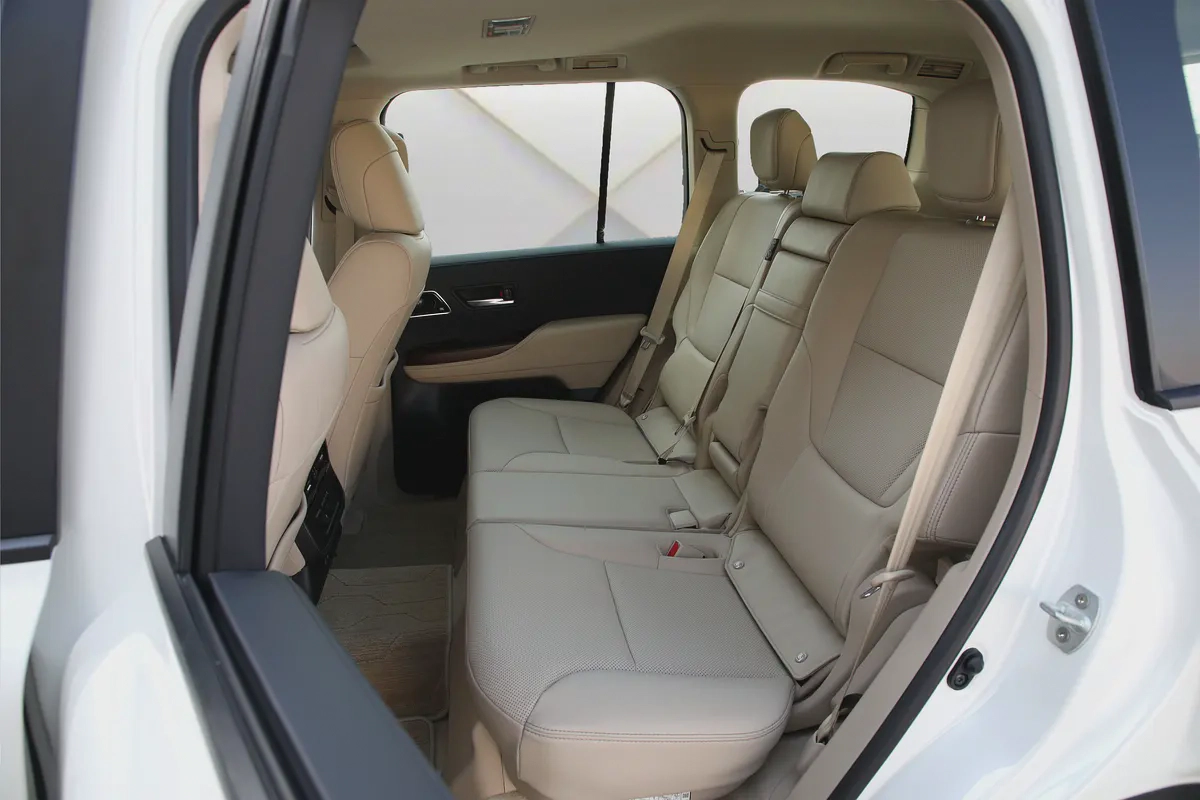 2025 TOYOTA LAND CRUISER GXR TWIN TURBO - GCC - UNDER DEALER WARRANTY - ORIGINAL PAINT-FULLY LOADED-17-17