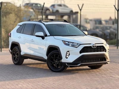 Toyota RAV4 XLE 2.5L / sunroof, leather seats/ full option 2023-0