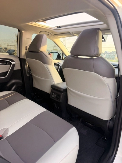 Toyota RAV4 XLE 2.5L / sunroof, leather seats/ full option 2023-16