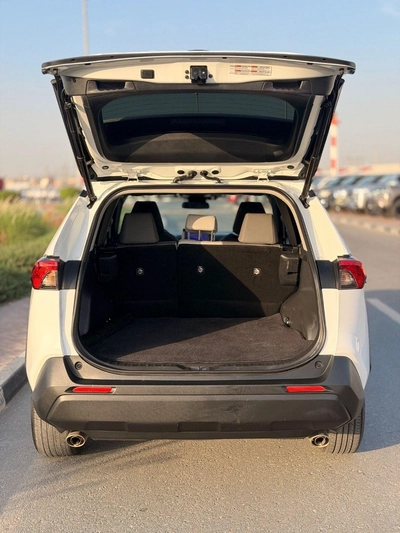 Toyota RAV4 XLE 2.5L / sunroof, leather seats/ full option 2023-23
